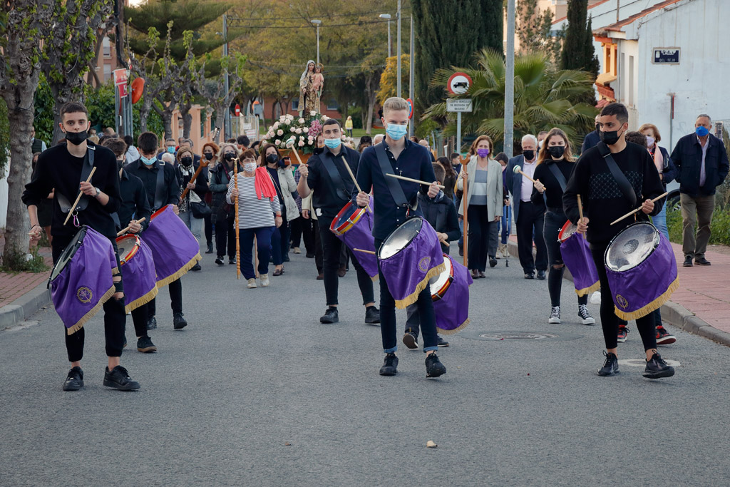 tambores de Cofradía acompaña a la procesión